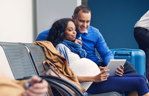 phụ nữ mang thai đi máy bay AirAsia